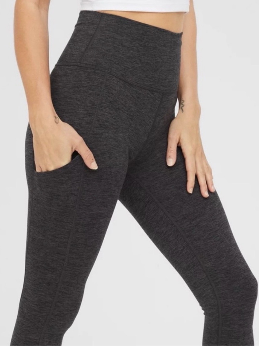 NWT - Offline by Aerie “The Hugger” Leggings